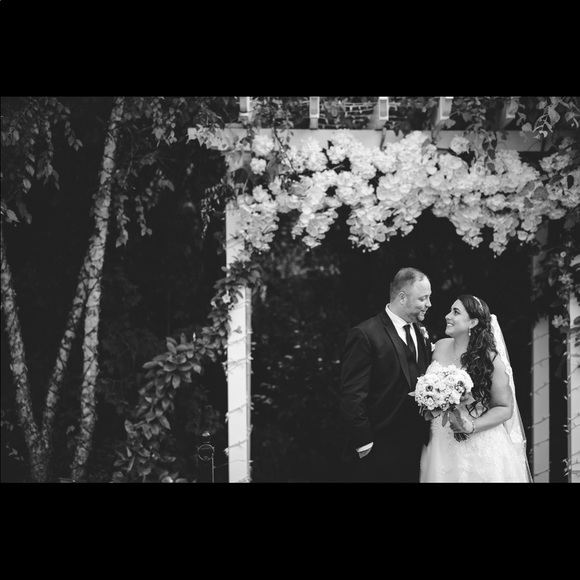 Meet your Posher, Ashley! ๐ป - Picture 3 of 3